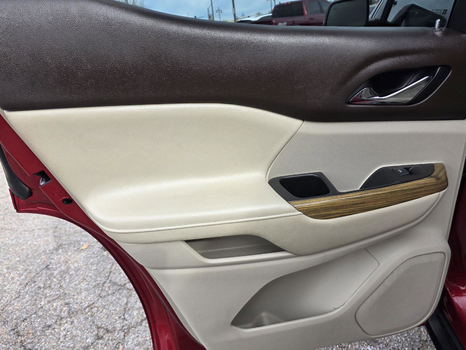 Used 2019 GMC Acadia Denali w/ Technology Package image 38