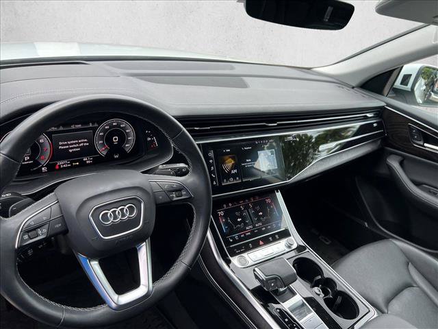 Used 2023 Audi Q8 Prestige AWD/4WD image 9