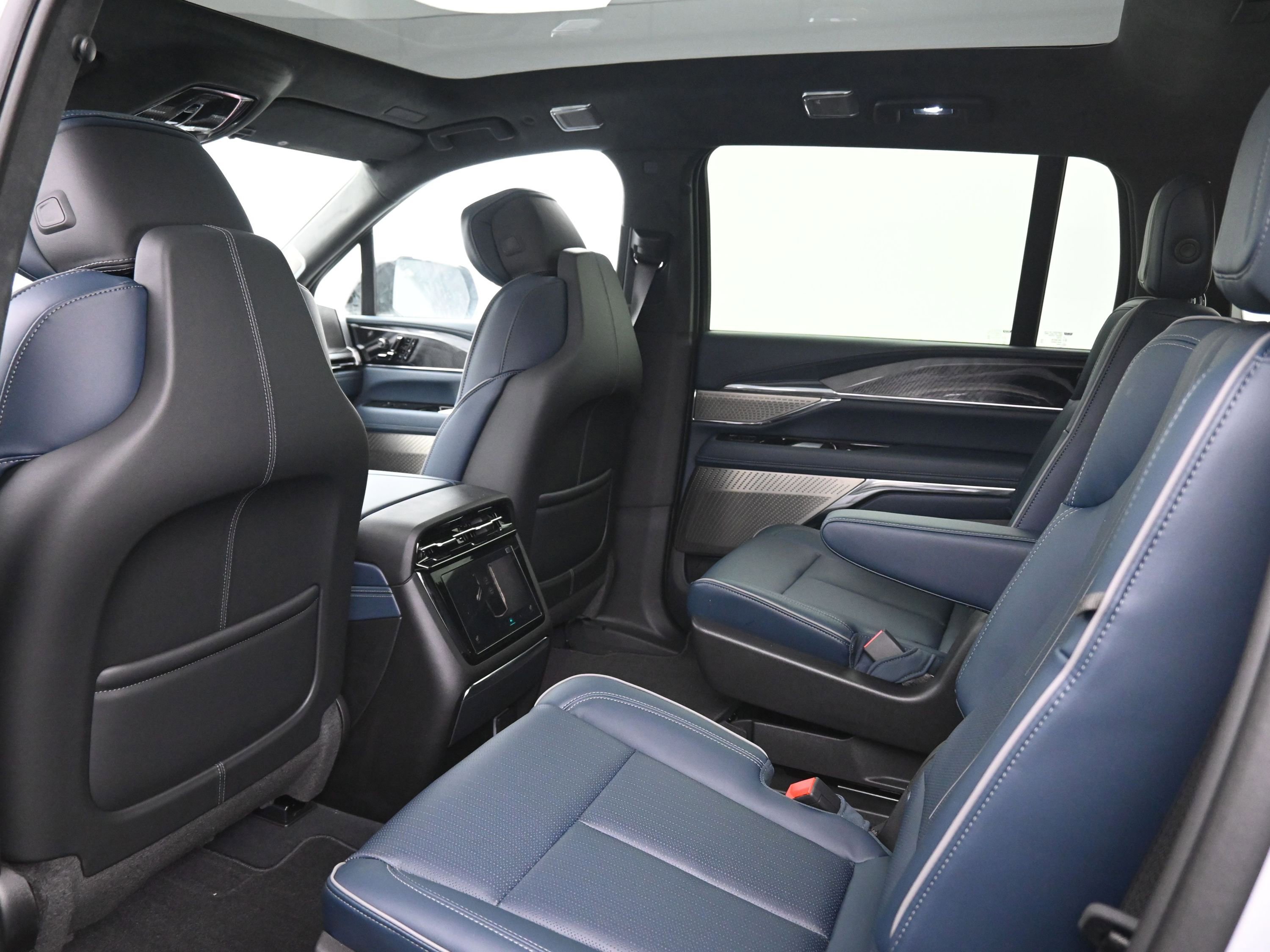 New 2025 Cadillac Escalade IQ Sport 2 image 10