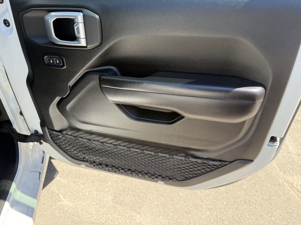 Used 2020 Jeep Gladiator Sport w/ Quick Order Package 24S image 39