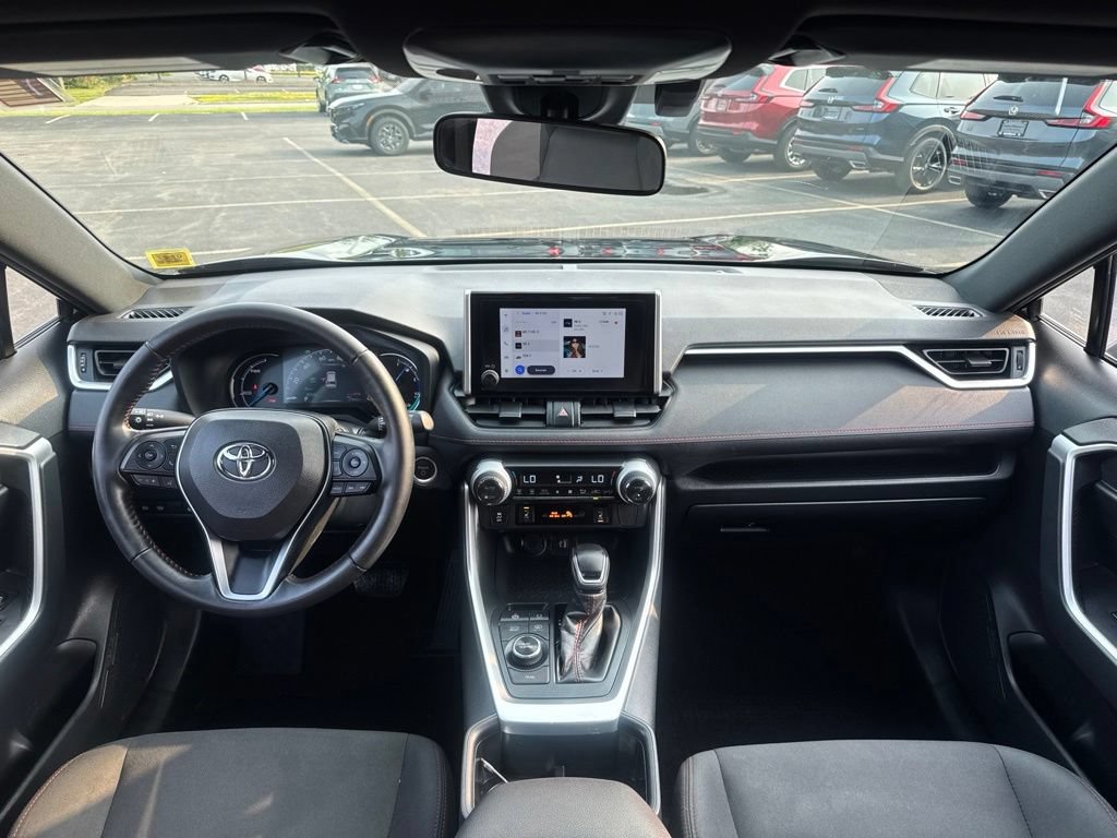 Used 2023 Toyota RAV4 SE w/ Weather & Moonroof Package AWD/4WD image 25
