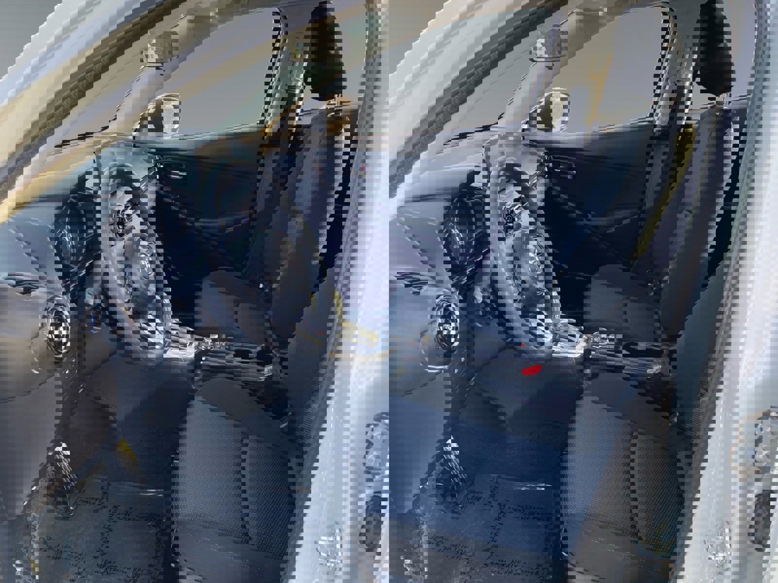 Used 2019 Toyota Yaris LE image 9