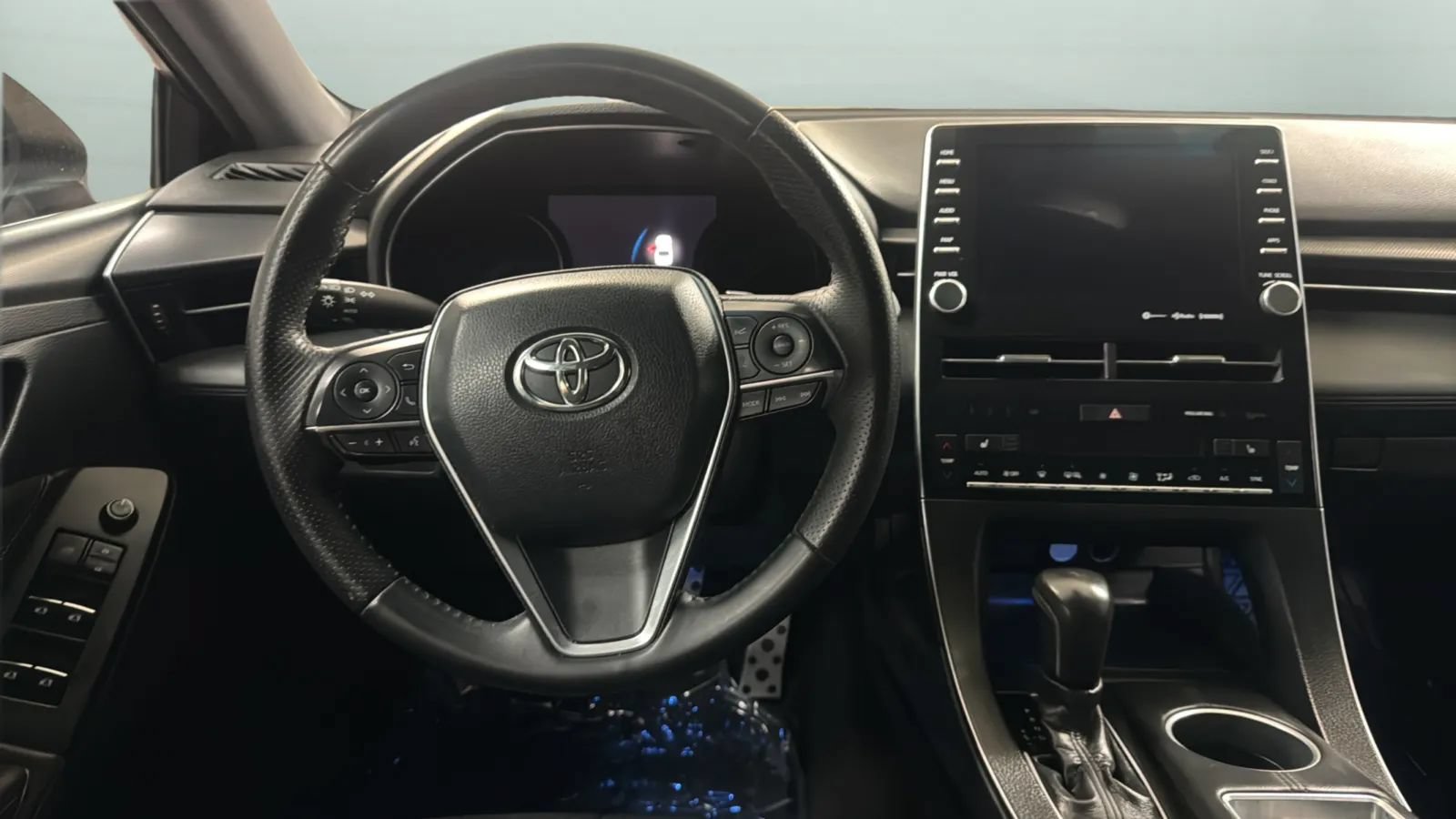Used 2019 Toyota Avalon XSE w/ Carpet Mat Package FWD image 10