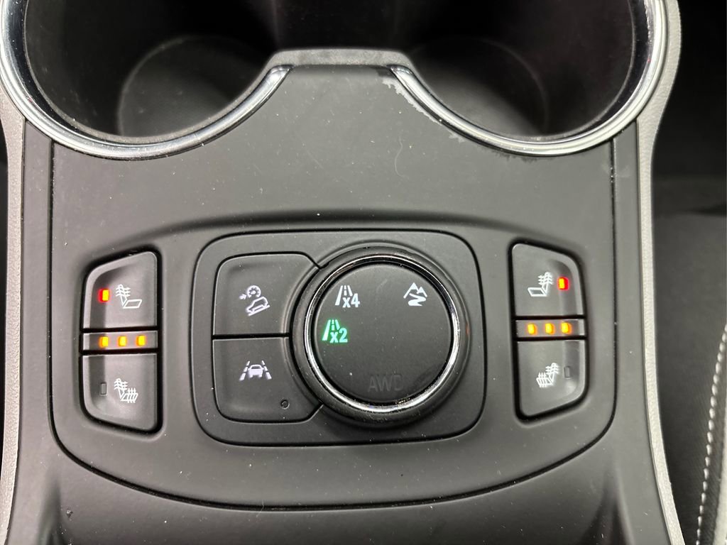 Used 2022 GMC Terrain SLT image 34