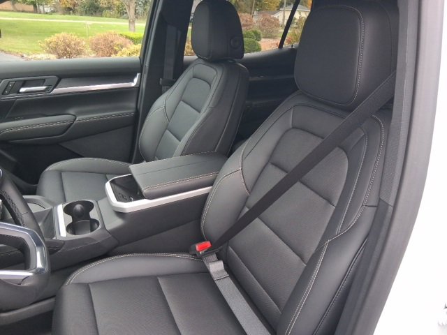 New 2026 GMC Terrain Elevation w/ Elevation Premium Package image 11