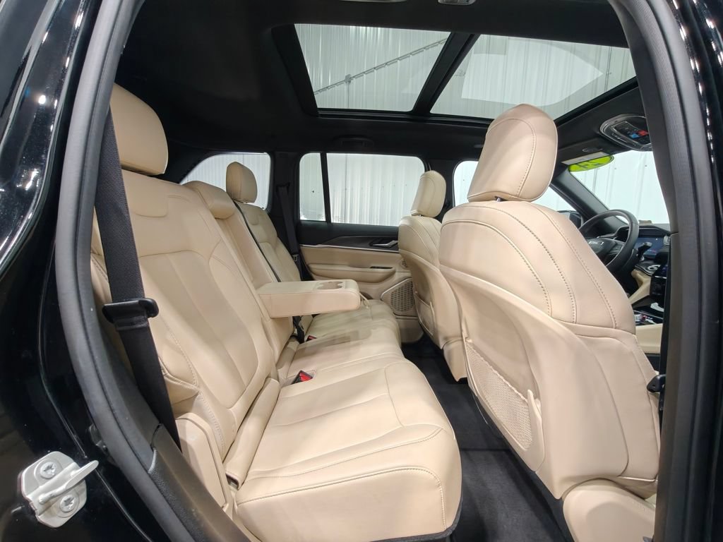 Used 2024 Jeep Grand Cherokee Limited 4xe AWD/4WD image 26