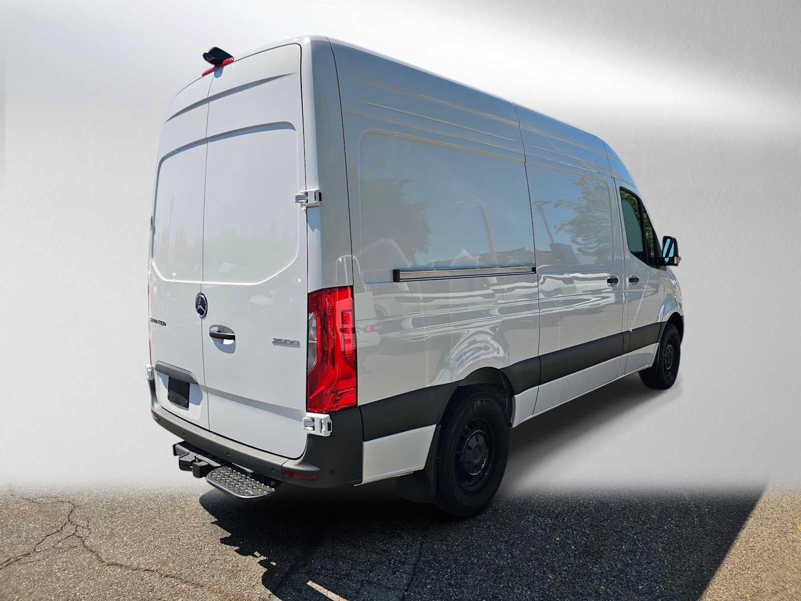 Used 2026 Mercedes-Benz Sprinter 2500 image 3