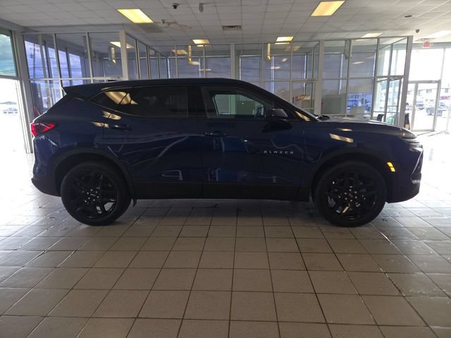 Used 2023 Chevrolet Blazer LT FWD image 9