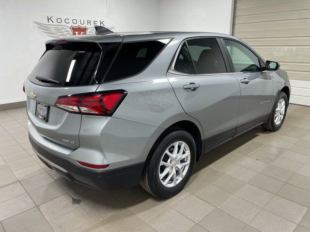 Used 2024 Chevrolet Equinox LT w/ LPO, Floor Liner Package AWD/4WD image 6