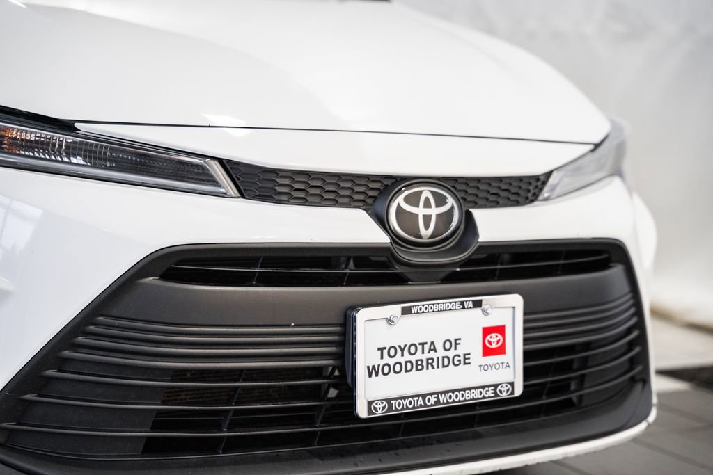 Used 2024 Toyota Corolla LE image 9