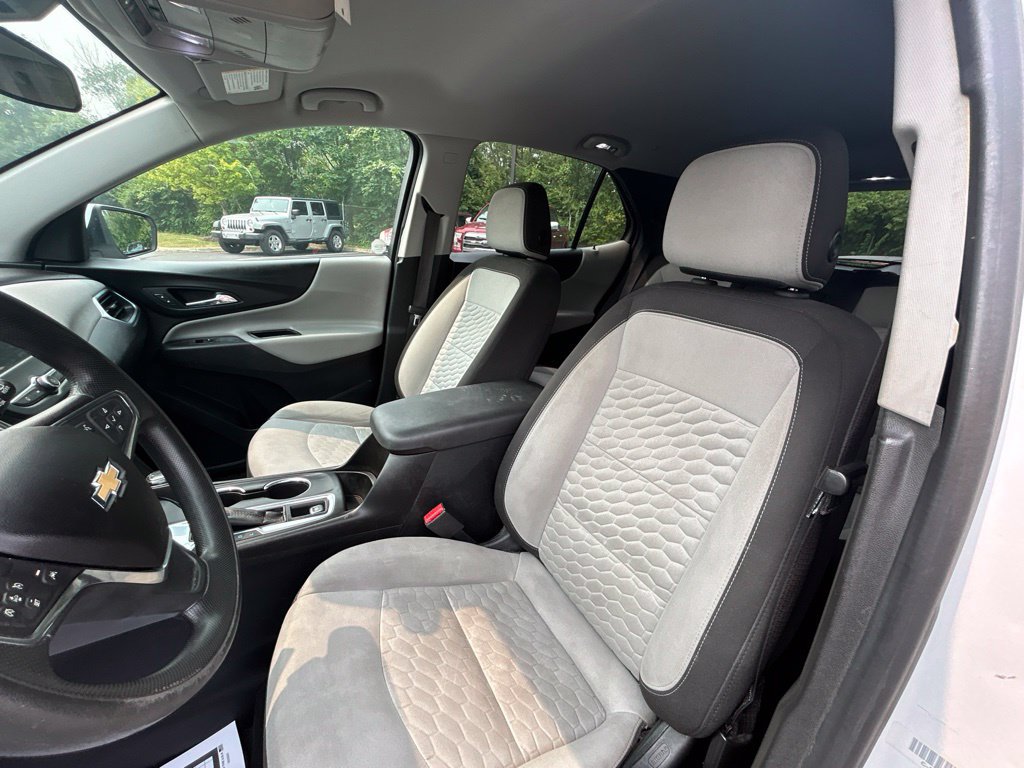 Used 2020 Chevrolet Equinox LT AWD/4WD image 13