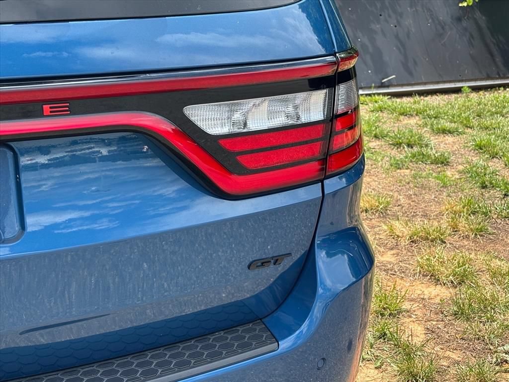 Used 2023 Dodge Durango GT RWD image 11