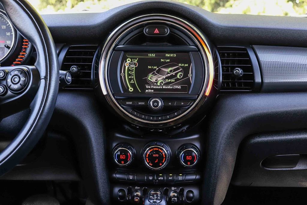 Used 2017 MINI Cooper 2-Door Hardtop FWD image 16