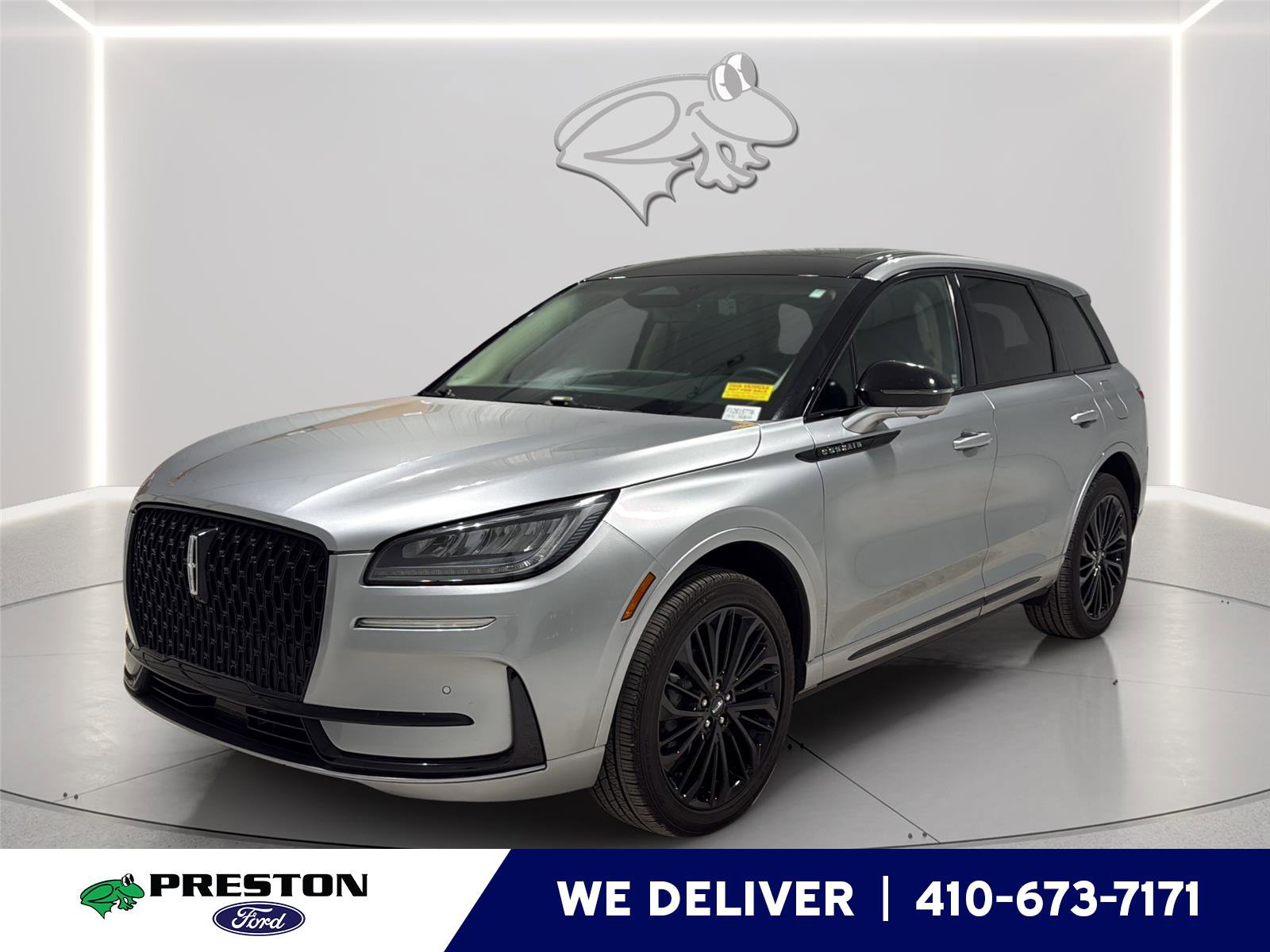 Used 2024 Lincoln Corsair AWD w/ Equipment Group 101A image 1