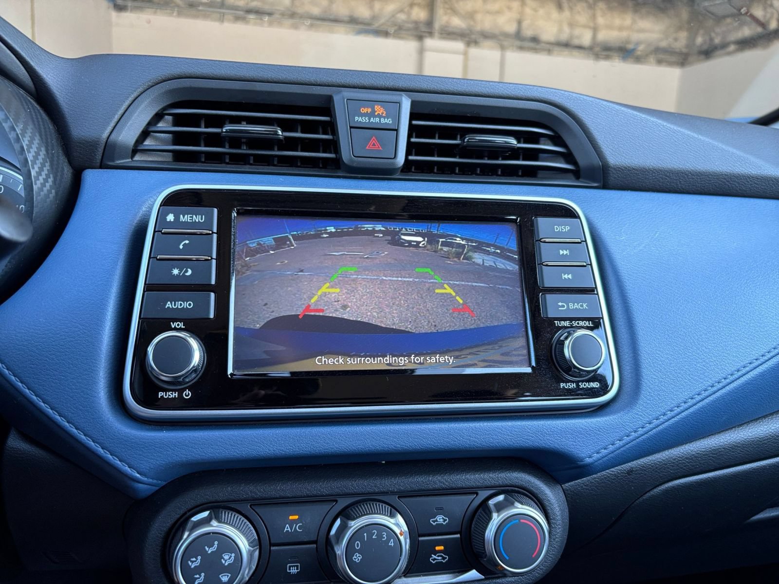 Used 2025 Nissan Versa SV FWD image 21