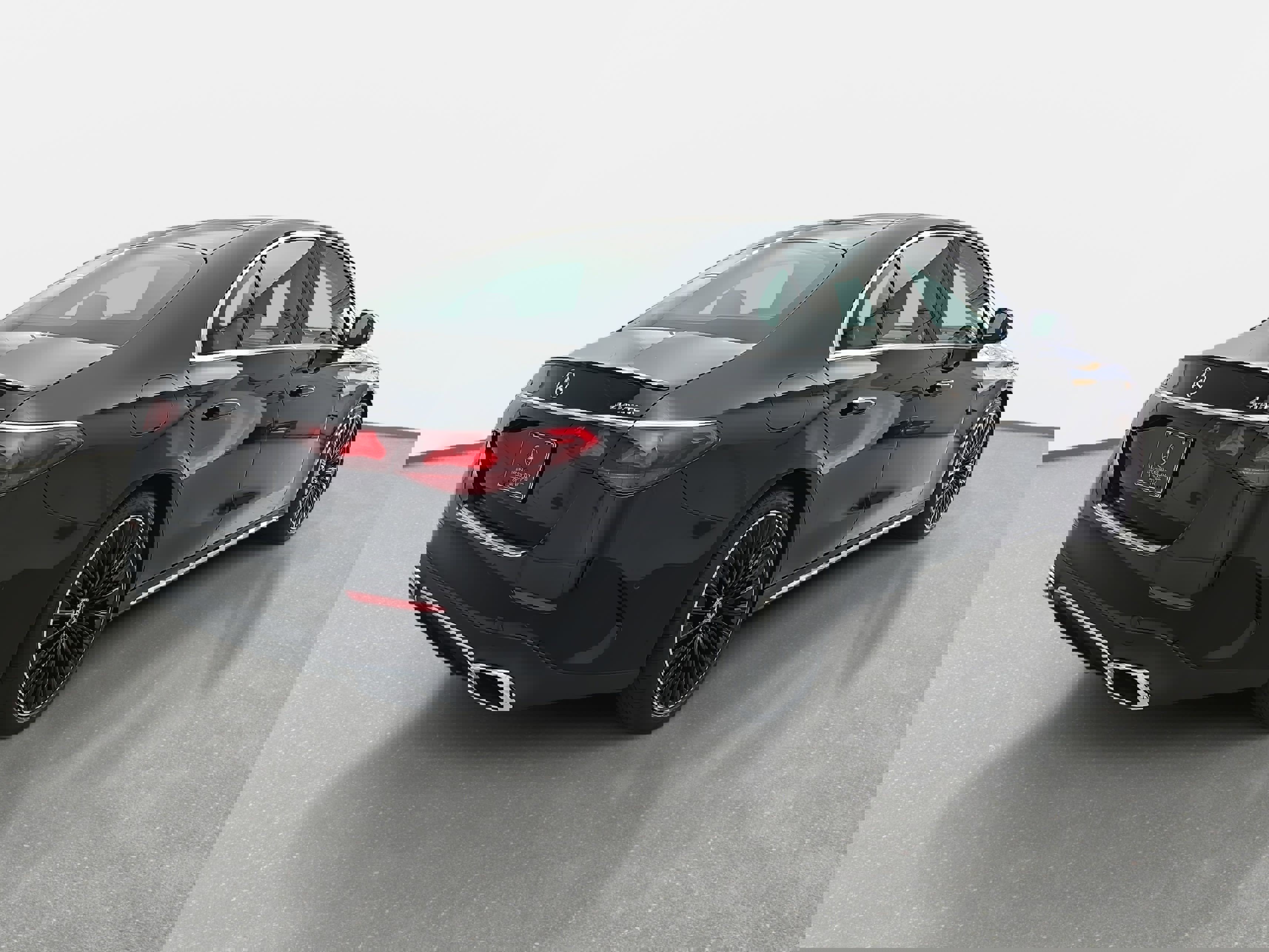 Used 2025 Mercedes-Benz E 350 4MATIC Sedan image 5