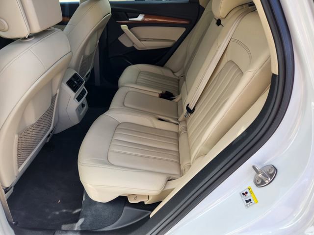 Used 2023 Audi Q5 2.0T Premium w/ Convenience Package image 28