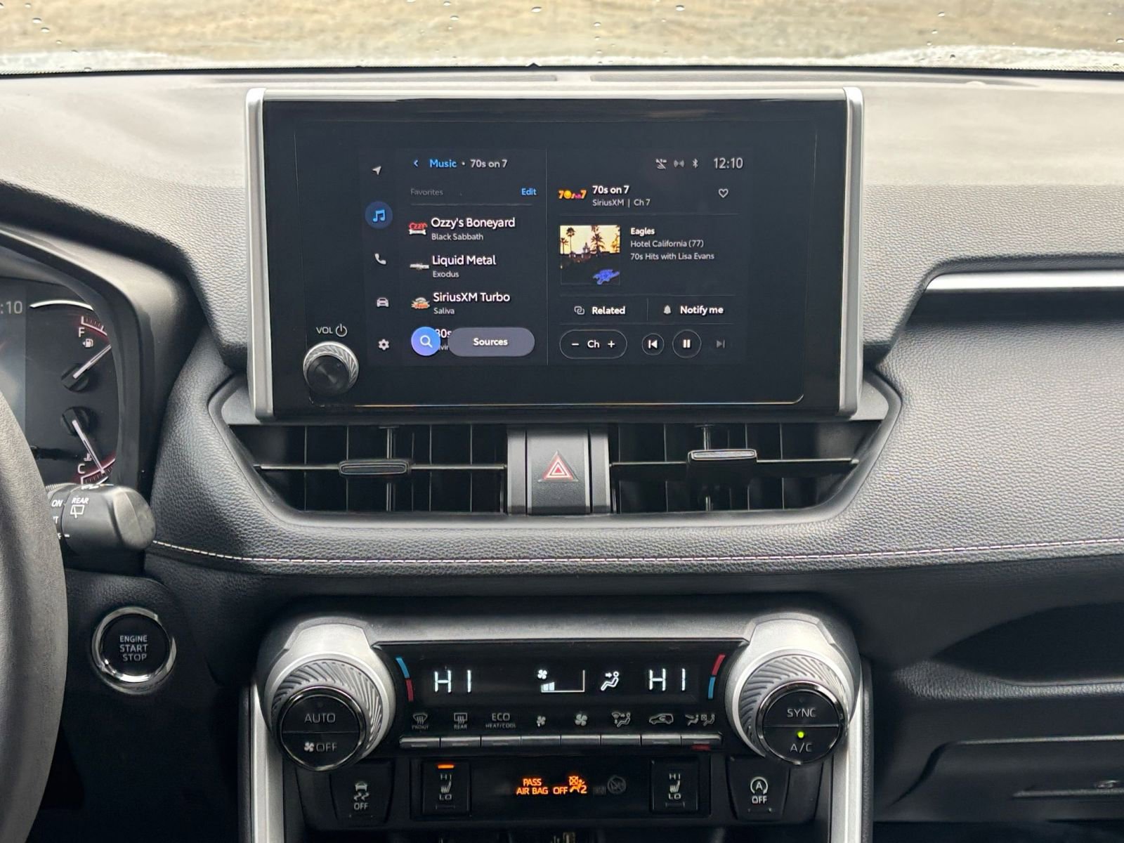 Used 2025 Toyota RAV4 XLE image 18