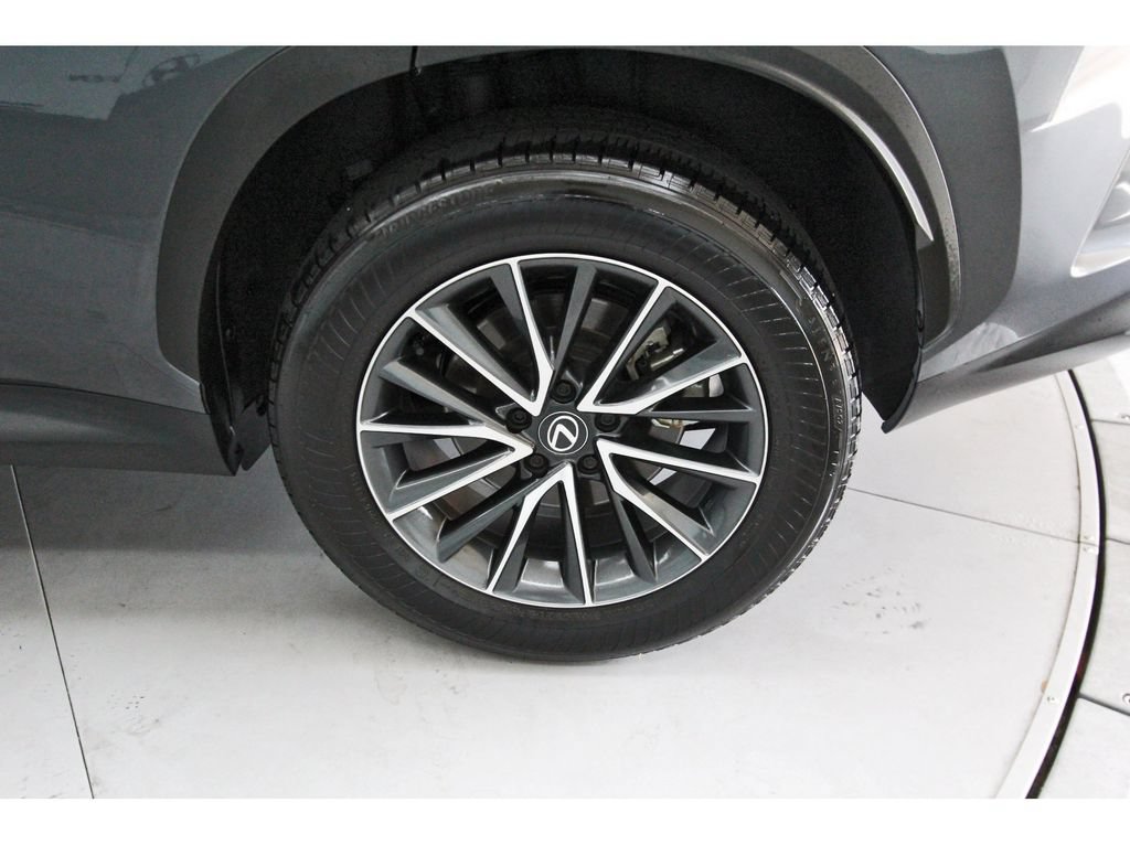 Used 2025 Lexus NX 250 FWD w/ Towing Package (2000 Lbs) image 6