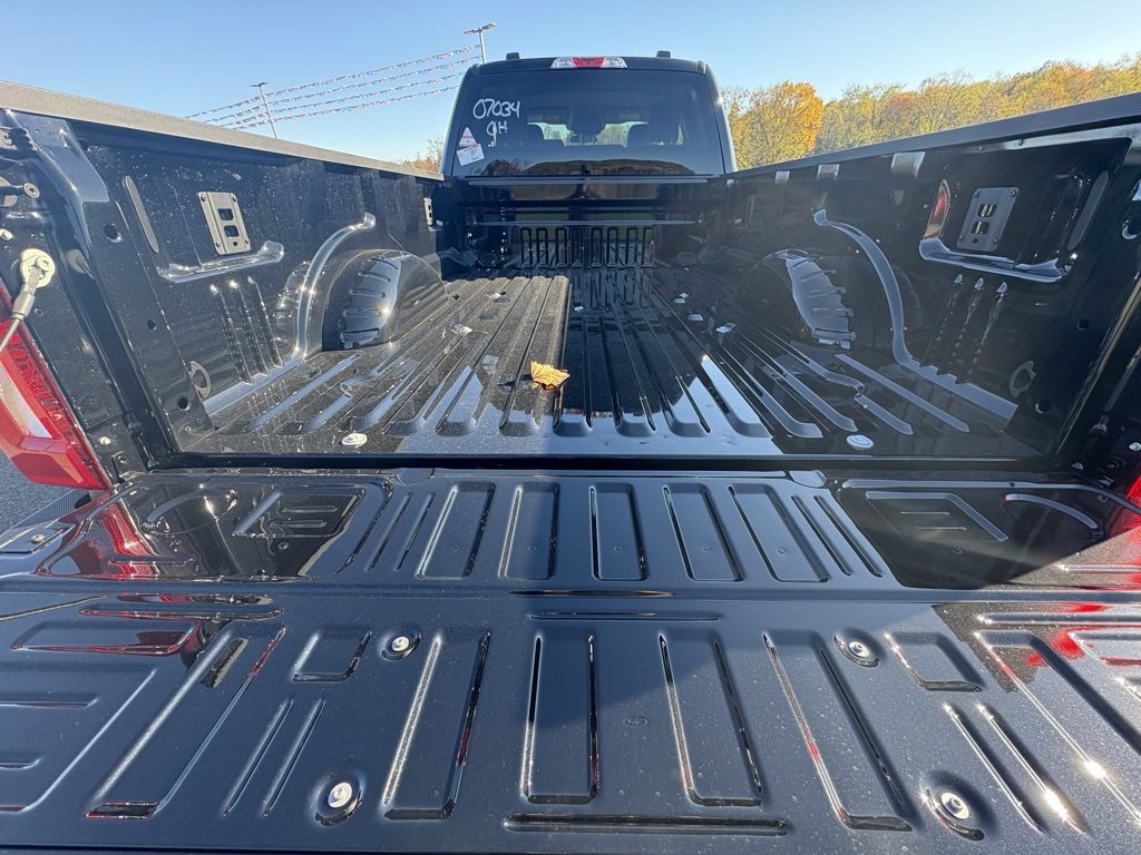 New 2026 Ford F350 XLT w/ FX4 Off-Road Package AWD/4WD image 21