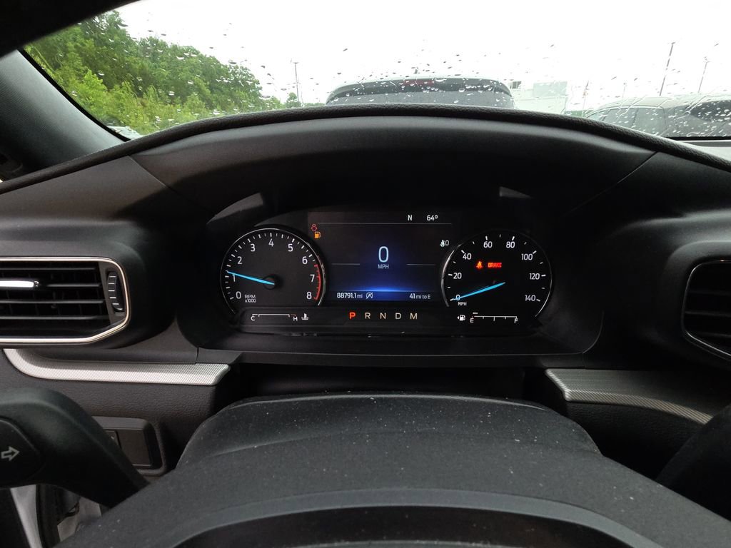 Used 2020 Ford Explorer XLT w/ Equipment Group 202A AWD/4WD image 9