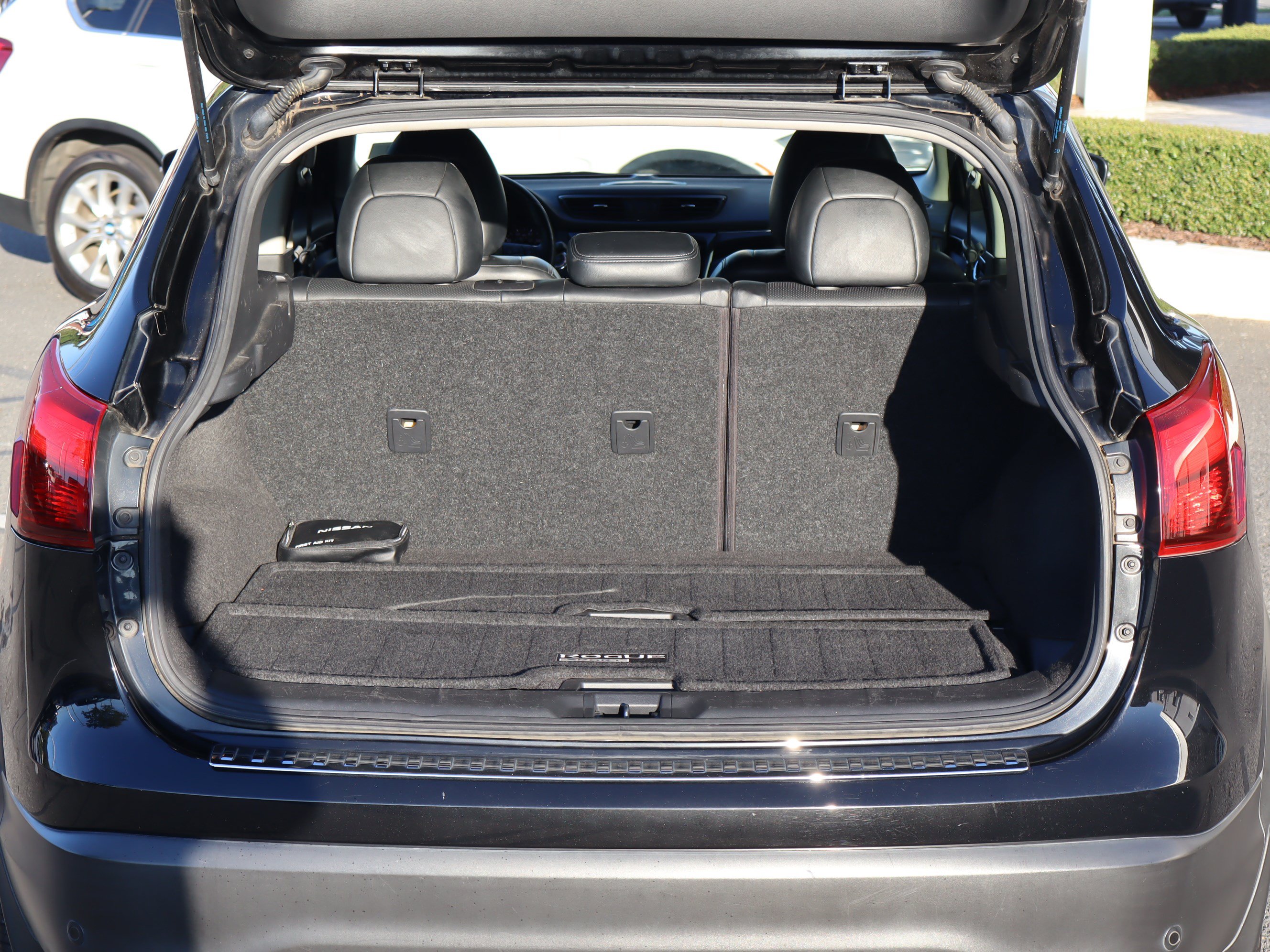 Used 2019 Nissan Rogue Sport SL FWD image 34