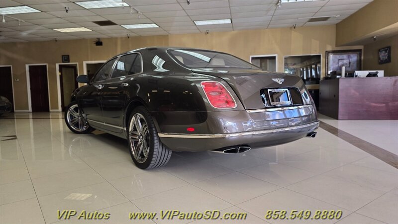 Used 2013 Bentley Mulsanne RWD image 3