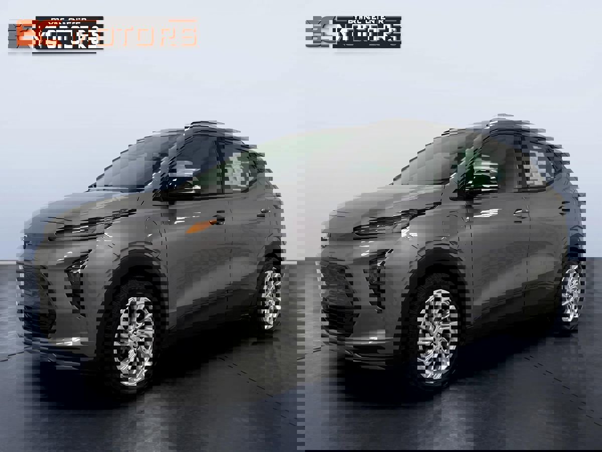 Used 2023 Chevrolet Bolt EUV LT image 2