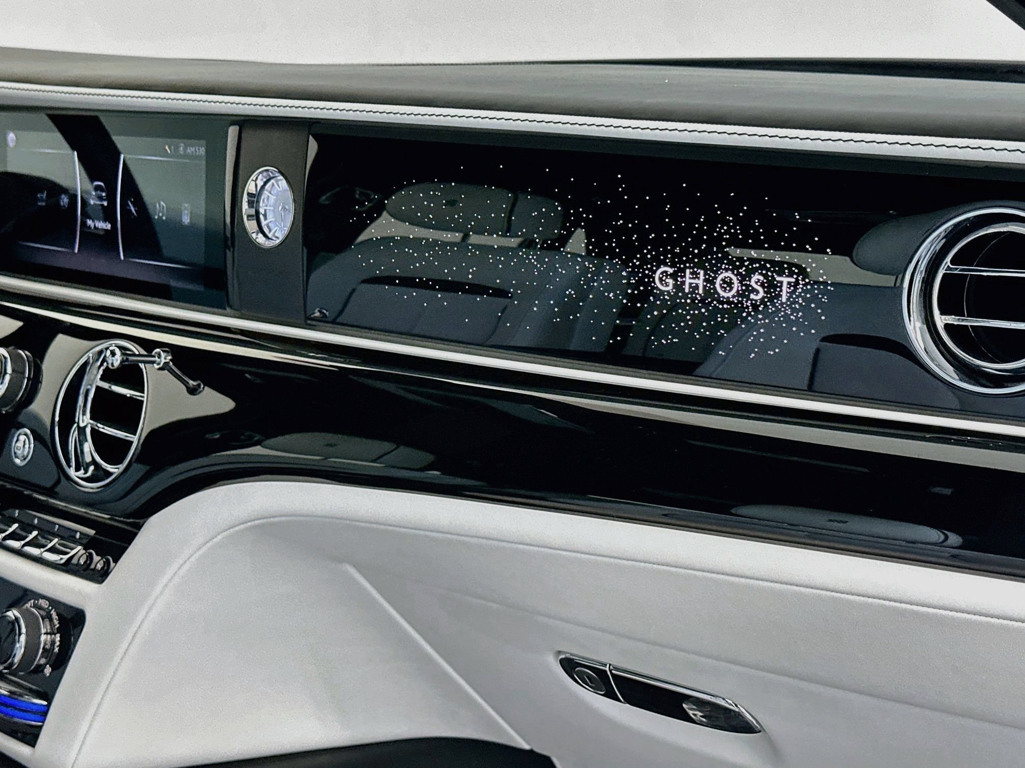 Certified 2022 Rolls-Royce Ghost AWD/4WD image 30