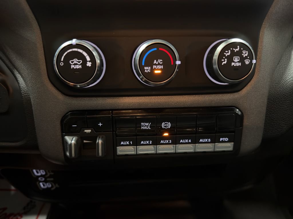 Used 2021 RAM 4500 Tradesman w/ Chrome Appearance Group image 34