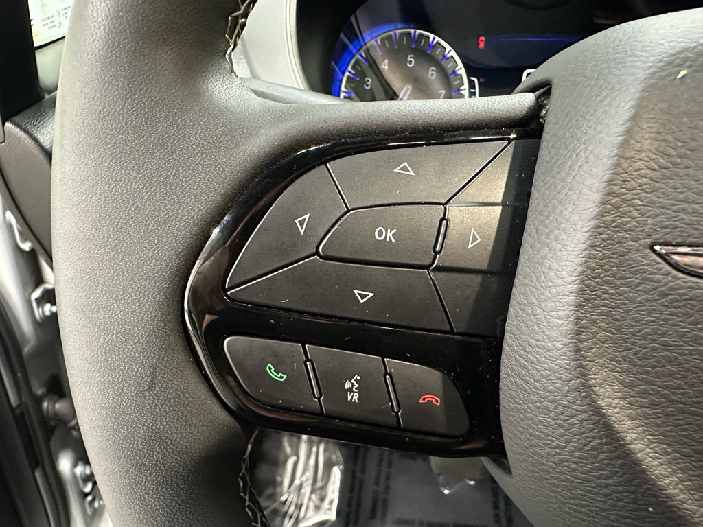 Used 2026 Chrysler Pacifica Limited w/ S Appearance Package FWD image 32