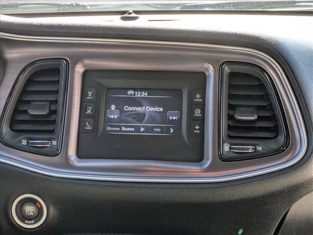Used 2015 Dodge Challenger SXT image 18