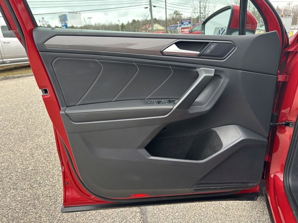 Used 2023 Volkswagen Tiguan SE image 15