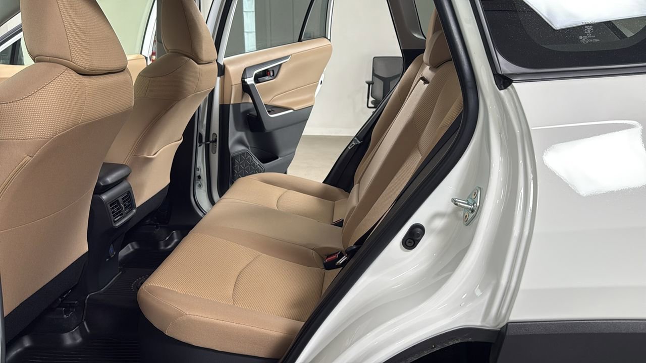 Certified 2025 Toyota RAV4 LE image 15