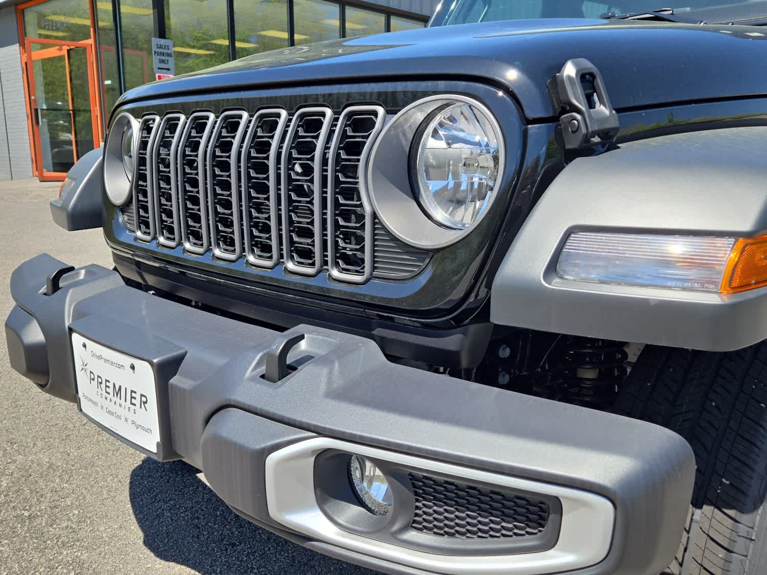 New 2026 Jeep Gladiator Sport AWD/4WD image 9