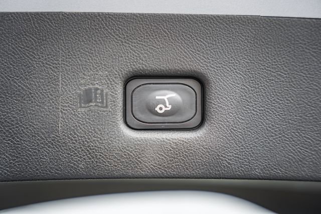 Used 2023 Lincoln Nautilus Reserve w/ Cargo Utility Package image 10