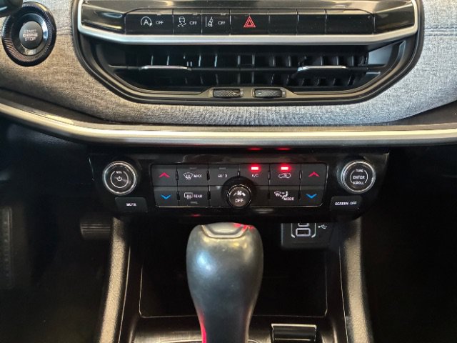 Used 2022 Jeep Compass Latitude w/ Convenience Group AWD/4WD image 23