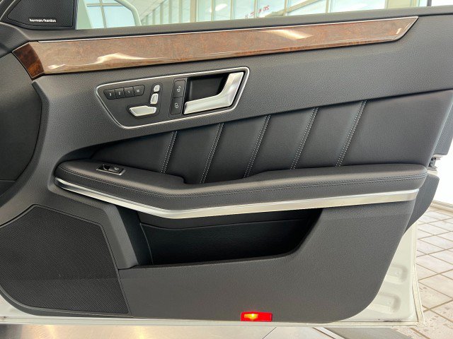Used 2014 Mercedes-Benz E 350 4MATIC Sedan image 16