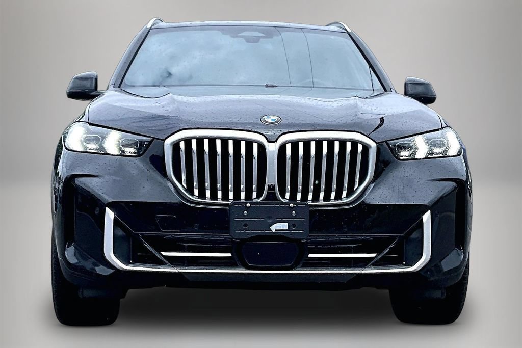 Used 2026 BMW X5 xDrive40i AWD/4WD image 3