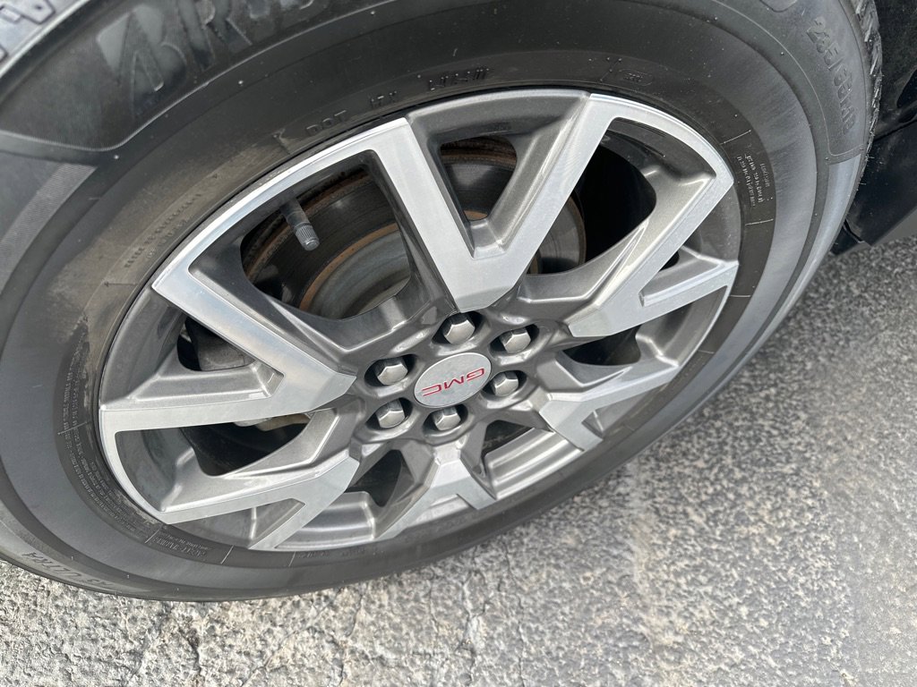 Used 2020 GMC Acadia SLE image 6