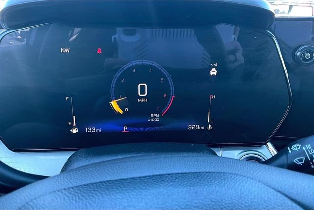 Used 2025 Chevrolet Trax LT w/ Driver Confidence Package image 20