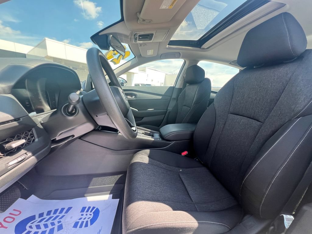Used 2025 Honda Accord SE image 15