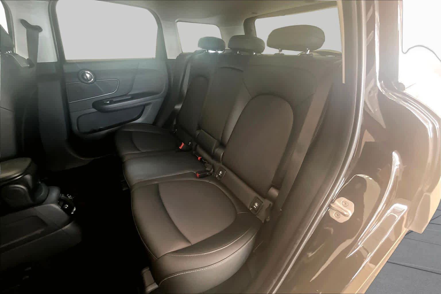 Used 2018 MINI Cooper Countryman FWD image 18