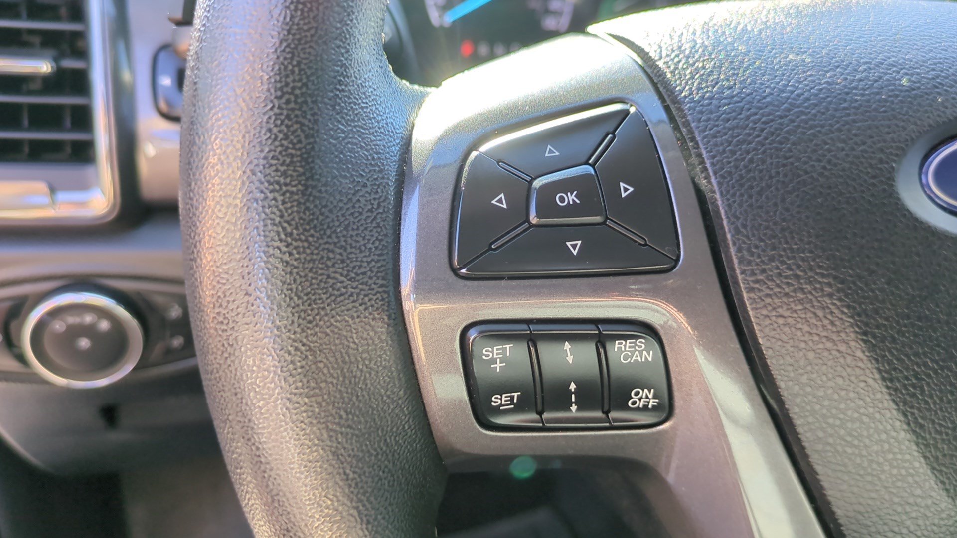 Used 2019 Ford Ranger Lariat w/ Equipment Group 501A Mid AWD/4WD image 17