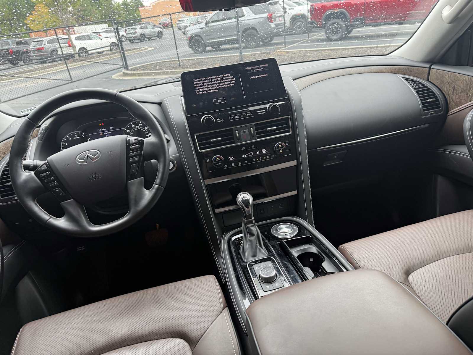 Used 2023 INFINITI QX80 Premium Select w/ All-Season Package RWD image 11