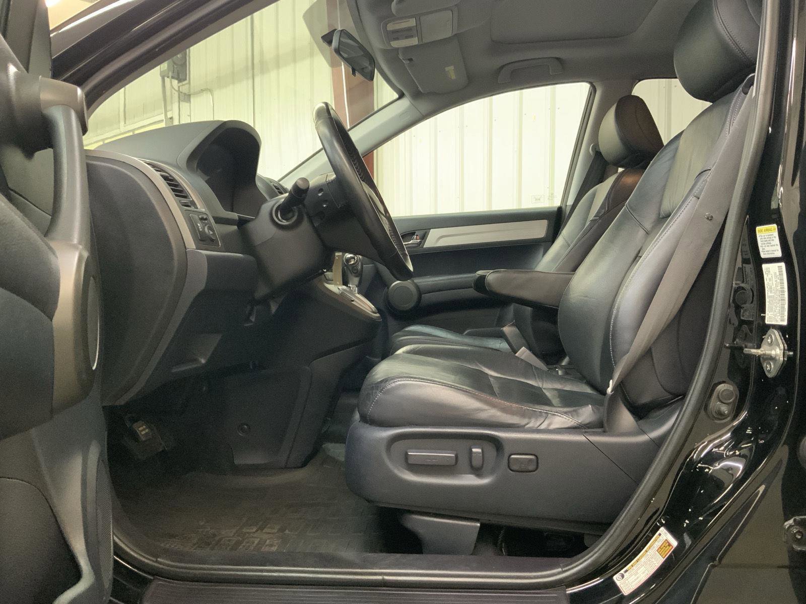 Used 2011 Honda CR-V EX-L image 16