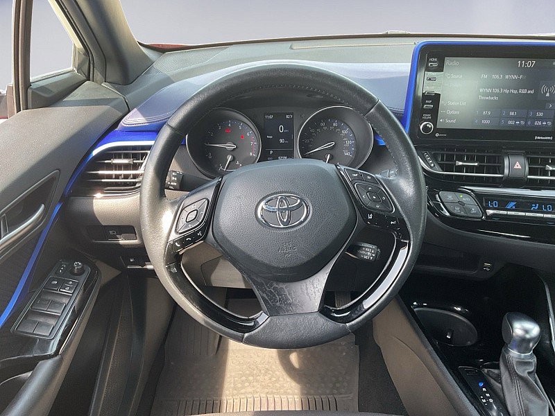 Used 2021 Toyota C-HR XLE FWD image 5