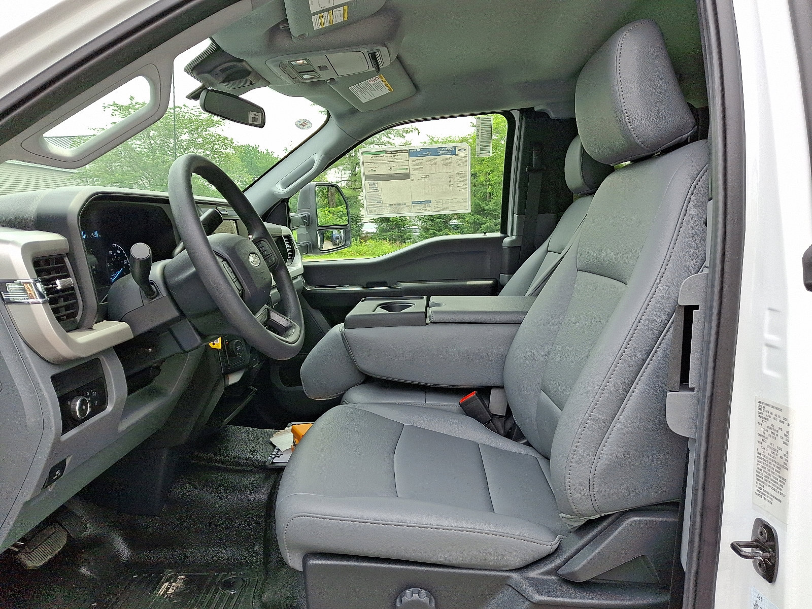 New 2025 Ford F350 XL w/ XL Chrome Package image 6