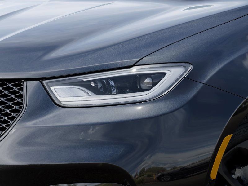 New 2026 Chrysler Pacifica Select FWD image 11