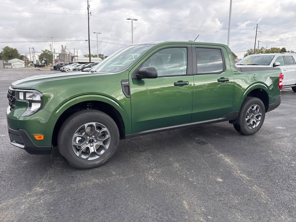New 2025 Ford Maverick XLT image 1
